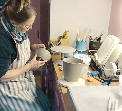 Anja Bull is working on some beautiful pots
